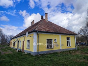 Eladó családi ház Bőny