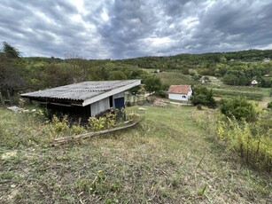 Eladó telek Szekszárd