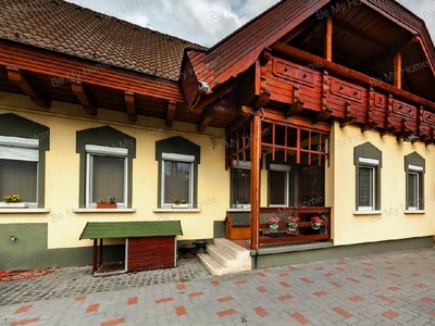 Budakalász, ingatlan, ház, 670 m2, 229.000.000 Ft