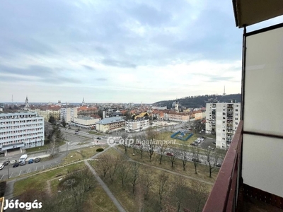 Eladó felújítandó lakás - Miskolc, Belváros