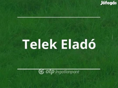 Tószegi 1600 nm-es telek eladó