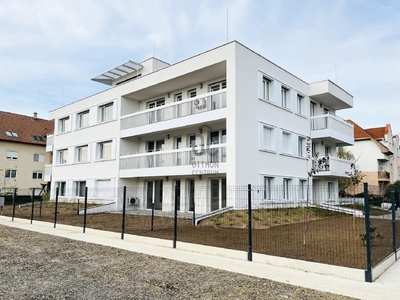 újépítésű, Fészek Lakópark, Debrecen, ingatlan, üzleti ingatlan, 14 m2, 120.000 Ft