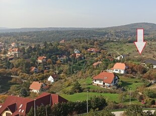 Eladó telek Velence