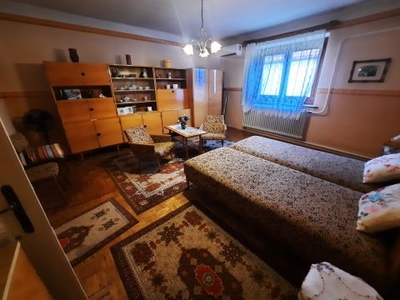 Eladó Ház, Bács-Kiskun megye Kiskunfélegyháza Móravárosi családi ház csendes, nyugodt helyen