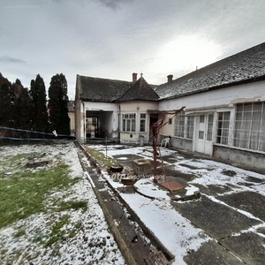 Hőgyész, ingatlan, ház, 210 m2, 12.000.000 Ft