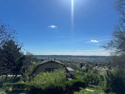 Eladó családi ház Budaörs