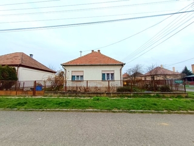 Eladó családi ház Sásd, Gárdonyi Géza utca