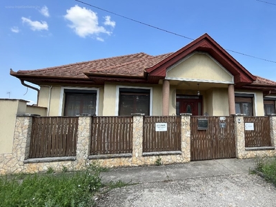 Kabai útfél, Hajdúszoboszló, ingatlan, ház, 230 m2, 85.900.000 Ft