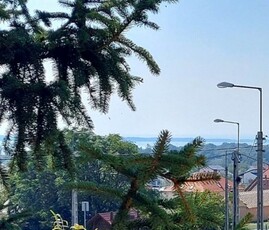 Eladó téglalakásBalatongyörök, Balatonra panorámás újszerű lakás, 1. emelet