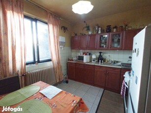 Kerepes, Szilasliget, 80 m2-es, családi ház, 2 szobás, átlagos