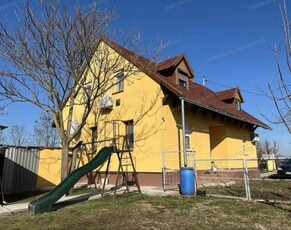 Eladó családi ház Balatonszabadi