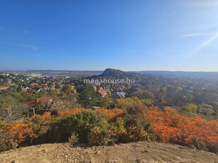 Eladó telek Budaörs