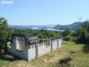 Nagymarosi panoráma, osztható telekkel.