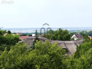 VELENCEI TÓRA PANORÁMÁS TELEK SUKORÓN