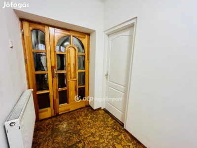 Debreceni eladó 140 nm-es ház