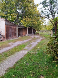 Eladó elbontandó ház - Győr