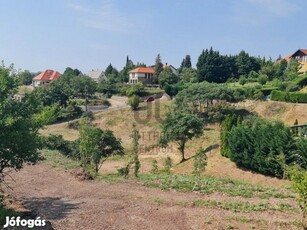 Pécsi eladó telek