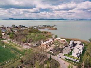 Eladó téglalakás Balatonszemes