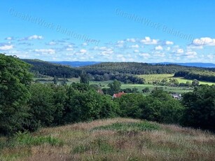 Eladó telek Balatonszőlős