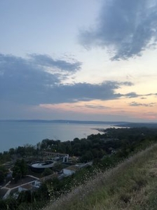 Eladó Ház, Veszprém megye Balatonkenese felújított, valódi balatoni nyaraló