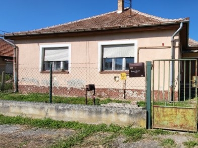 Eladó családi házDunatetétlen, Rákóczi Ferenc utca