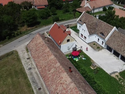 Eladó családi házMencshely, Kossuth Lajos utca