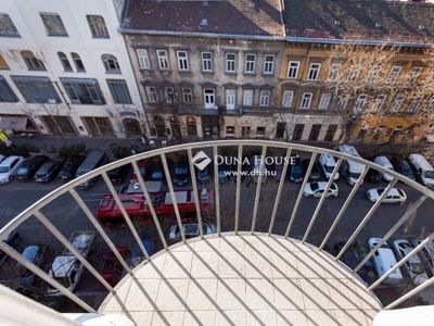 Eladó téglalakás Budapest, VI. kerület, Nagymező utca, 5. emelet