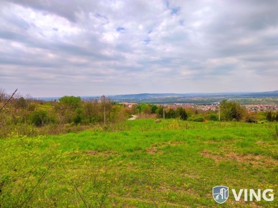 Eladó telek Esztergom