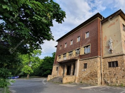 Eladó telek Miskolc, földszint