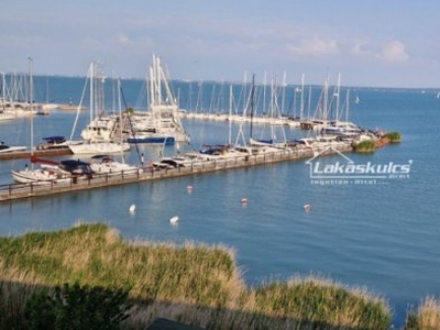 Kiadó téglalakás, albérletBalatonfüred, 1. emelet