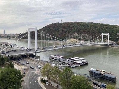 Kiadó üzlethelyiség Budapest, V. kerület, Belváros, Március 15. tér