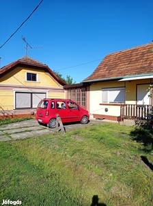 Békéscsabán két generációs családi ház eladó. - Békéscsaba, Békés - Ház