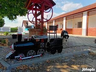 Balatontól 9km-re ,Felújított csendes birtok