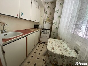 Dunaújvárosi eladó panel társasházi lakás