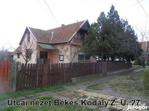 Eladó ,Békés Kodály.Z.u.27.számú közös lakásunk,Irányár,12000000