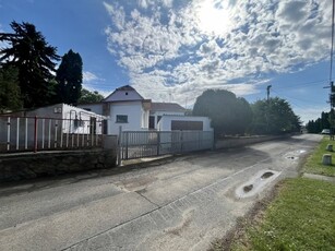 Eladó családi ház Geresdlak, Hunyadi János utca