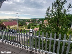 Panorámás Családi Ház