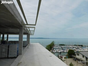 Siófok Ezüstparton panorámás új építésű tégla lakás eladó