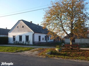 Családi ház Balaton-felvidék, Barnagon, 4000nm telekkel