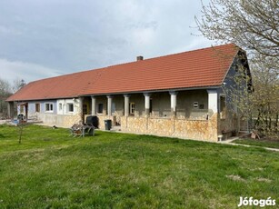 Nagyszokoly, Sarok telek, 179 m2-es, családi ház, 3 szobás,