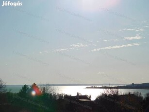 Panorámás építési telek Balatonfűzfőn!