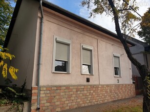 XXI. Kerület, Szabadkikötő úthoz közel, 72 m2-es, családi ház