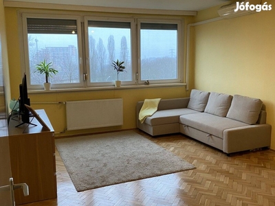 Újpest Pozsonyi utcai lakótelepen 46 M2 1+1 félszobás lakás eladó