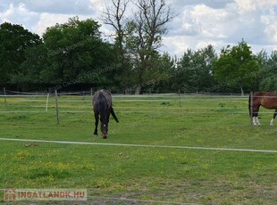 Eladó ipari ingatlan Győr 2 000 000 Euro