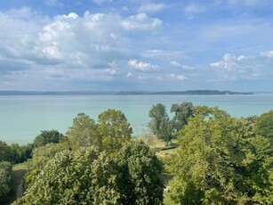 Eladó téglalakásBalatonföldvár