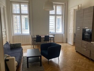 Kiadó téglalakás, albérletBudapest, V. kerület, 1. emelet