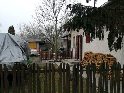 Tisza-Tónál Poroszlón eladó ház