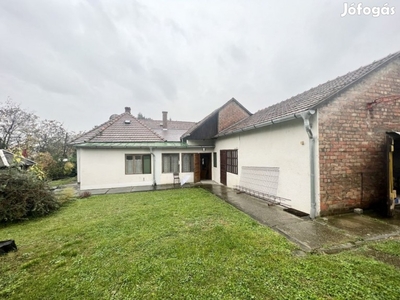 Szentendre, Szentlászlói út, 120 m2-es, családi ház, 4 szobás