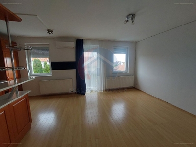 Sopron, ingatlan, lakás, 43 m2, 160.000 Ft