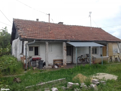 Balkányban felújítandó, tehermentes, fűrdőszobás ház eladó telek áron - Balkány, Szabolcs-Szatmár-Bereg - Ház